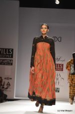 Model walk the ramp for Rahul Singh Show at Wills Lifestyle India Fashion Week 2012 day 4 on 9th Oct 2012 (33).JPG
